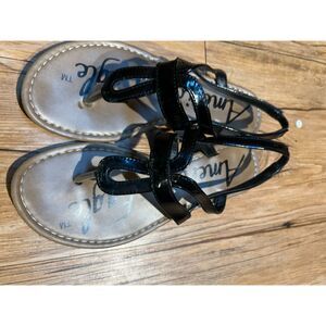 American Eagle  Black Strap sandals